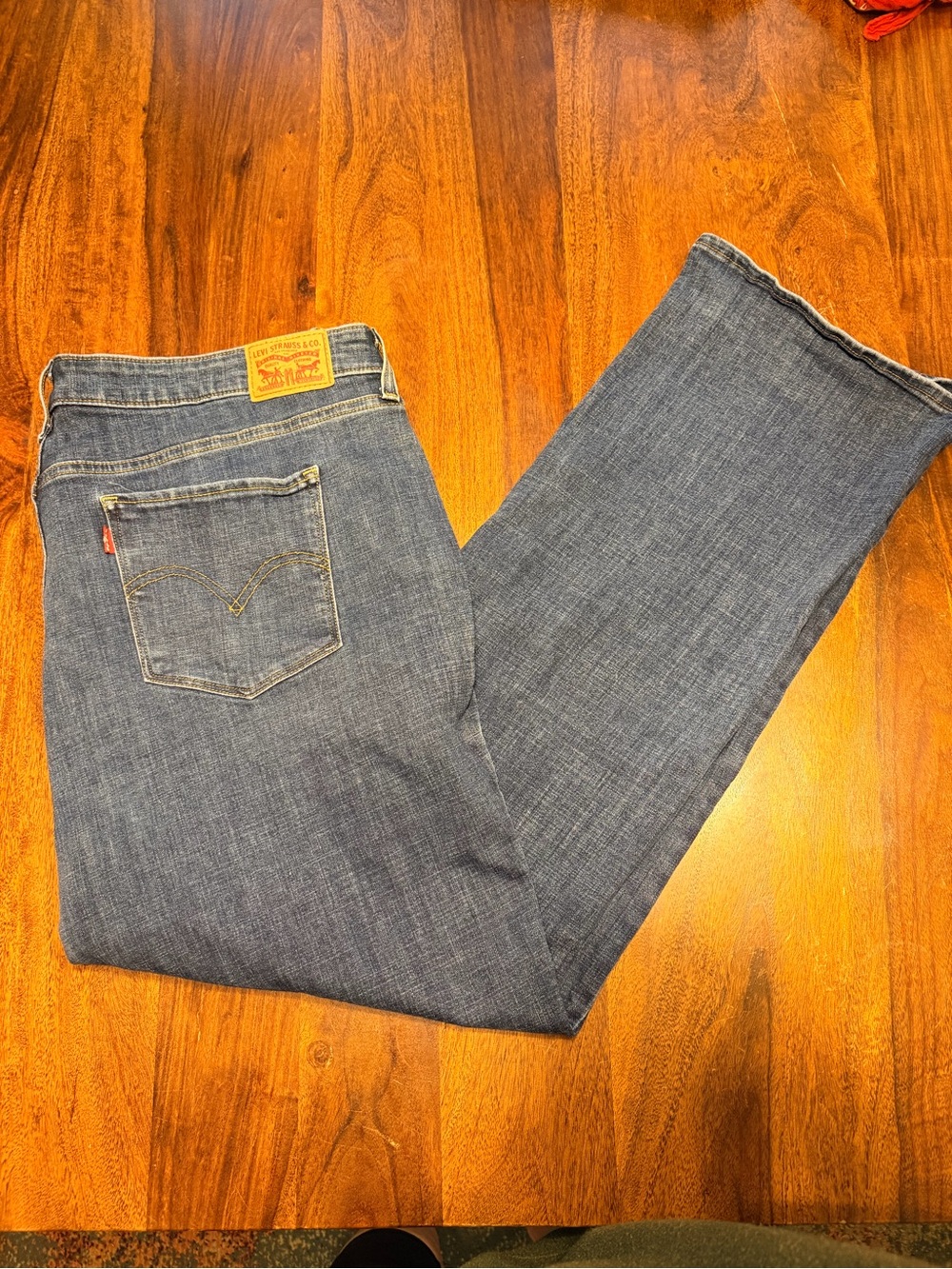 Levi’s 415 Classic Bootcut Mid Rise Stretch Jeans Medium Wash Size 20W